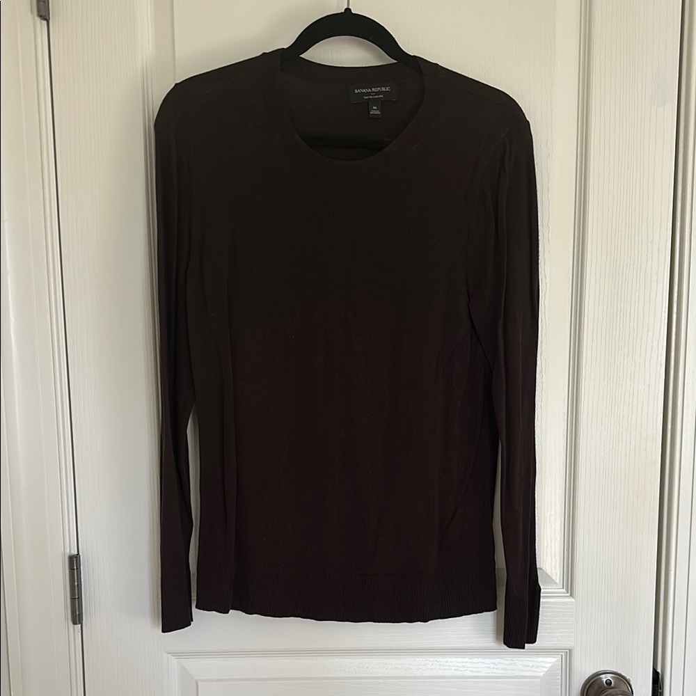 Banana Republic Dark Brown Long Sleeve Crewneck Sweater